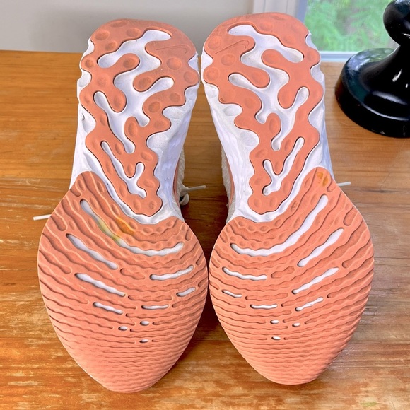 Nike React Infinity Run FlyKnit 3 Running Shoes - Picture 14 of 16